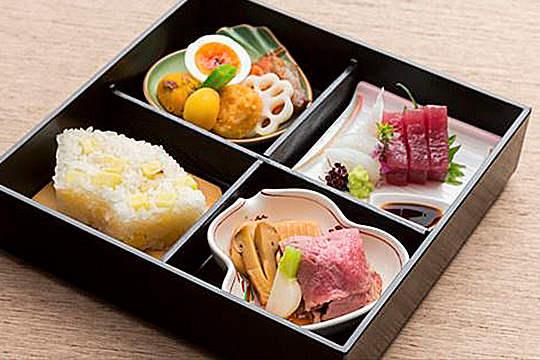 秋の味覚いっぱいの松花堂弁当